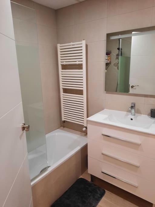 Murtal Apartment เบนิดอร์ม ภายนอก รูปภาพ
